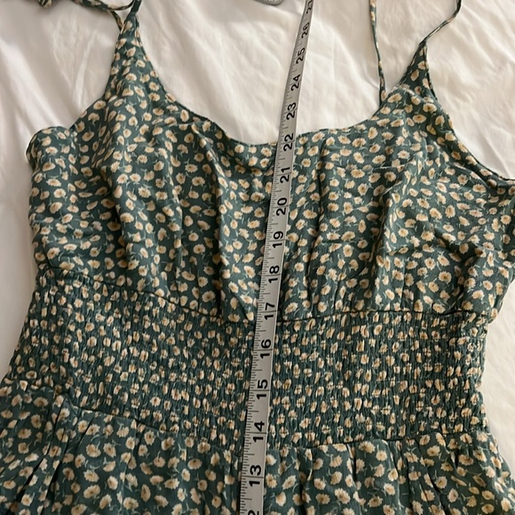 NWT AEO Green Daisy Floral Wide Leg Tie Straps Jumpsuit - Picture 3 of 6